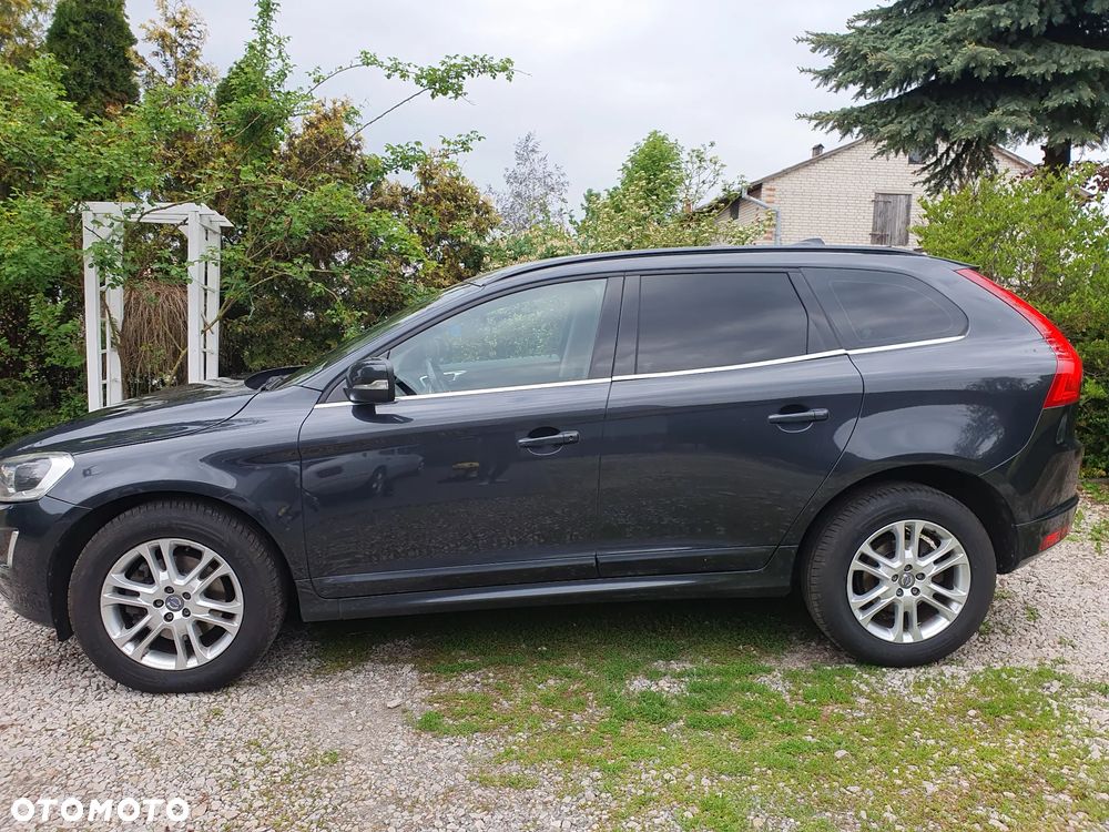 Volvo XC 60 D4 AWD Base - 8