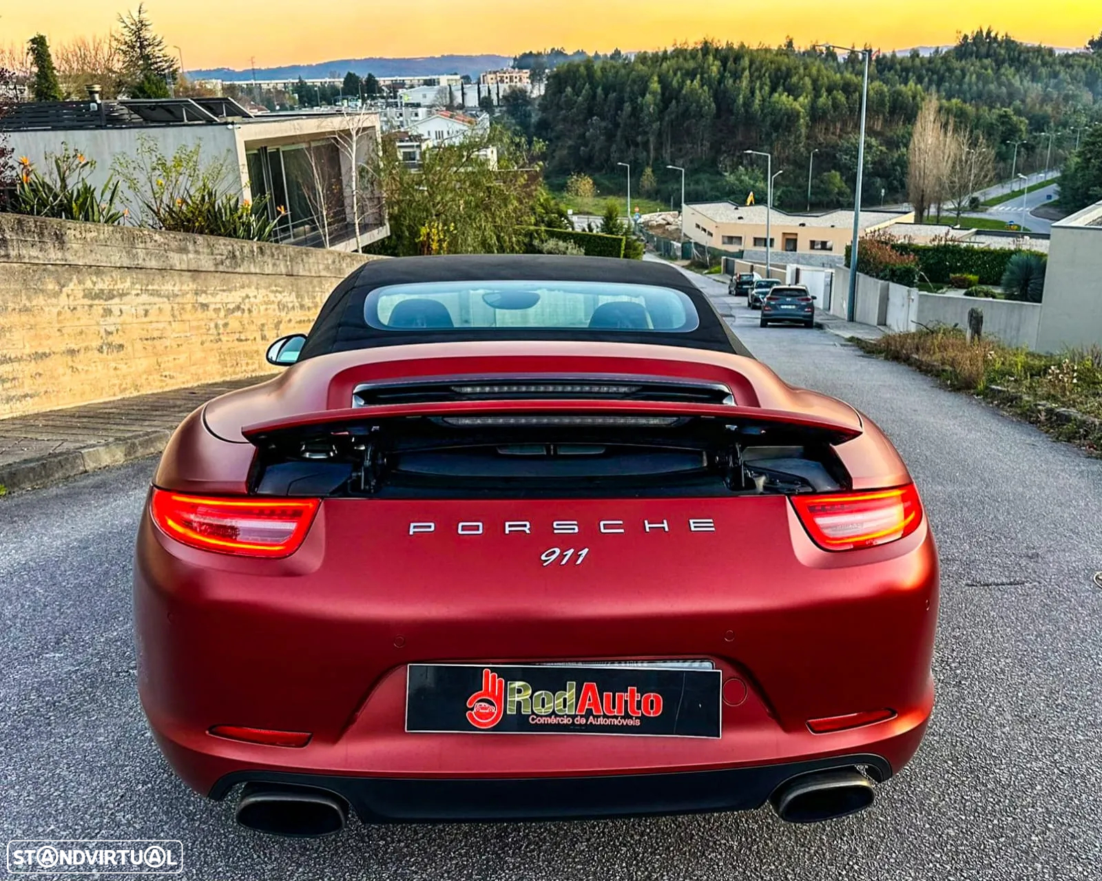 Porsche 911 (991) Carrera 4 Cabriolet PDK Black Edition - 10