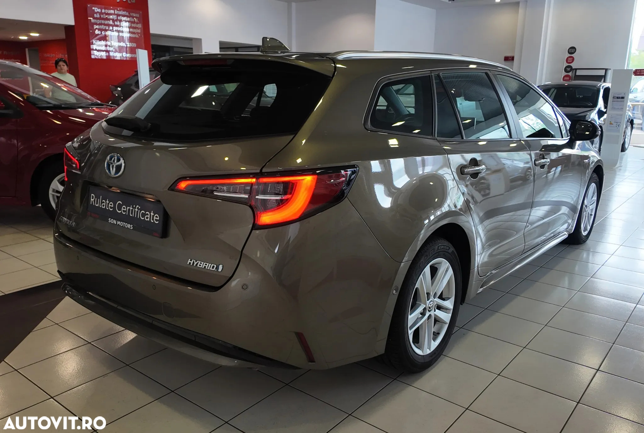 Toyota Corolla 1.8 Hybrid Touring Sports - 6