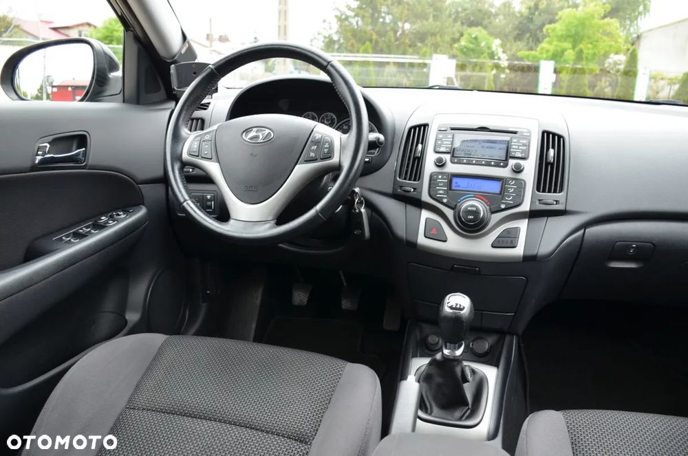 Hyundai i30 1.6 CRDi blue Classic - 26