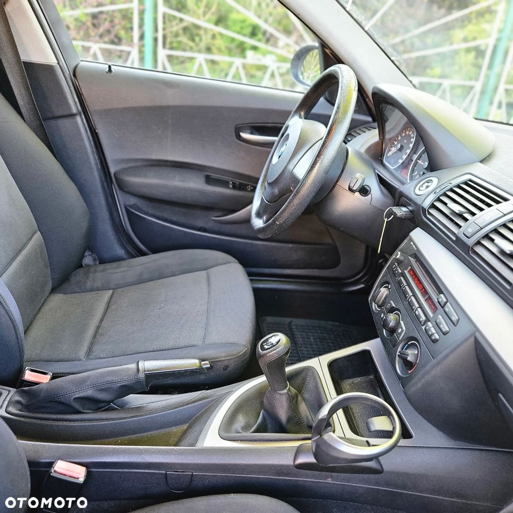BMW Seria 1 116i - 18