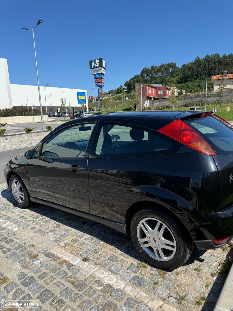Ford Focus 1.8 TDdi Trend - 8