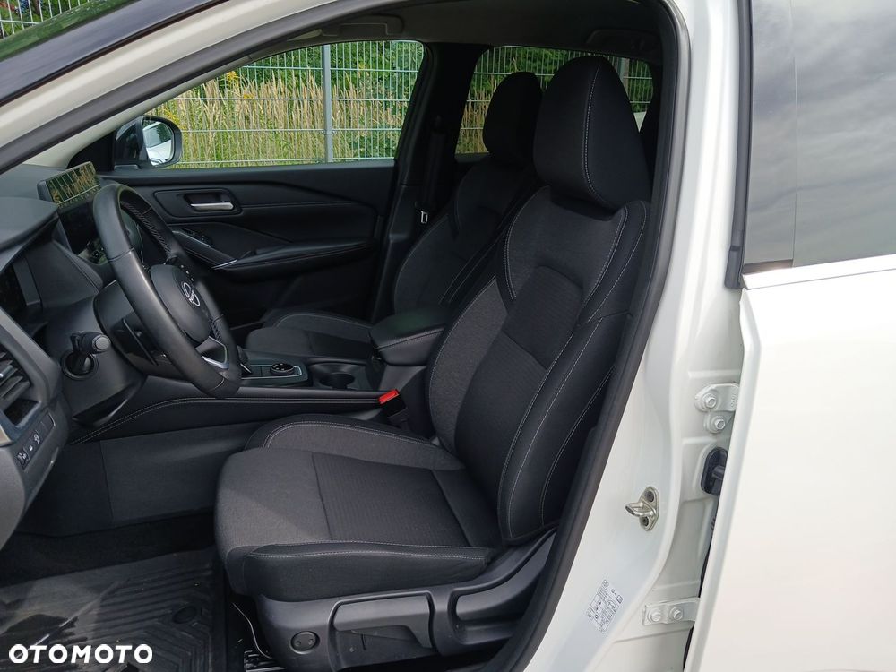 Nissan Qashqai 1.3 DIG-T MHEV 4x4 N-Connecta Xtronic - 13