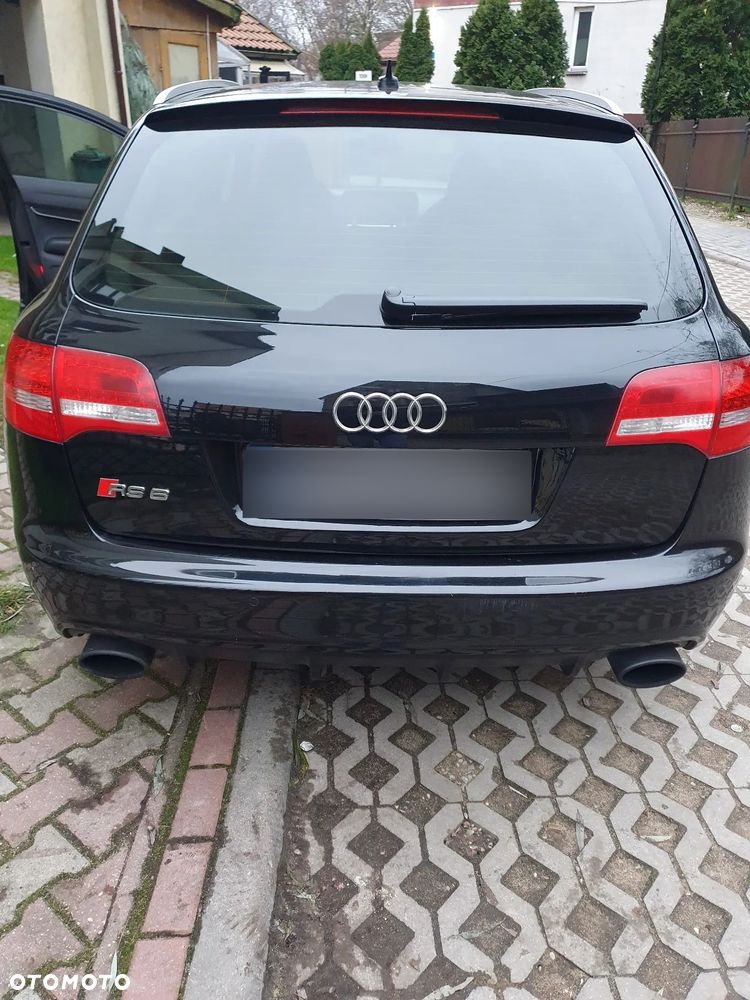 Audi RS6 Avant - 28