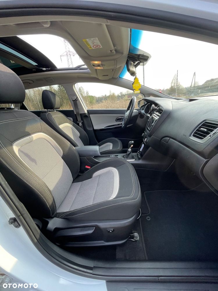 Kia Ceed - 26