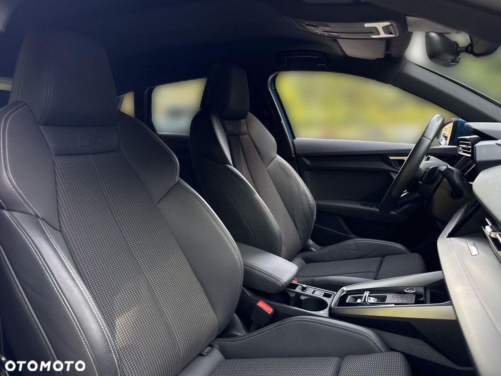Audi A3 Sportback - 16
