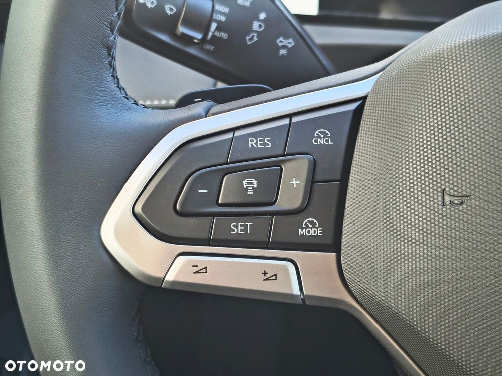 Volkswagen Tiguan - 19