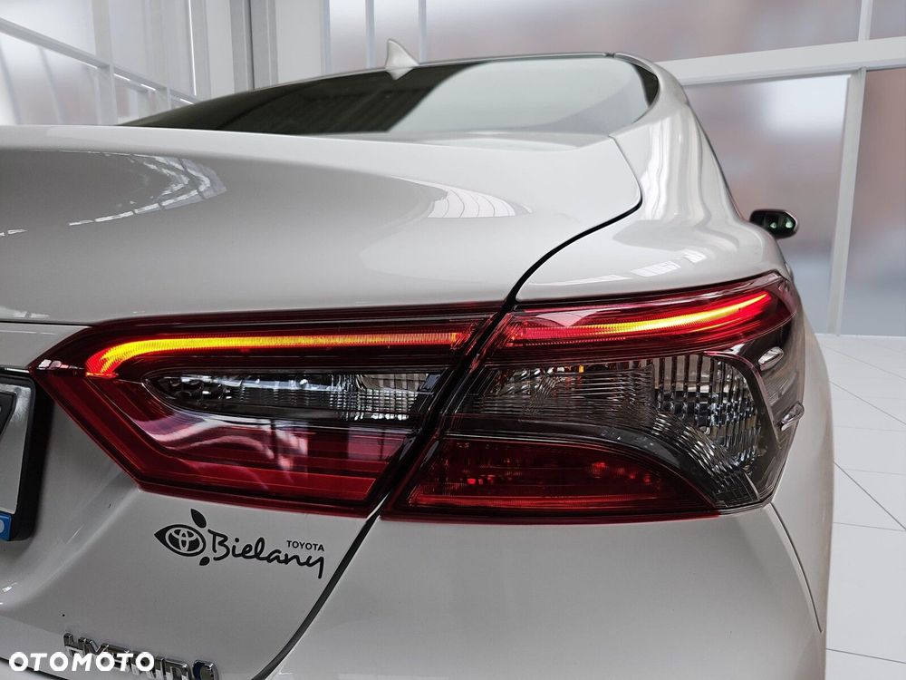 Toyota Camry 2.5 Hybrid Comfort CVT - 34