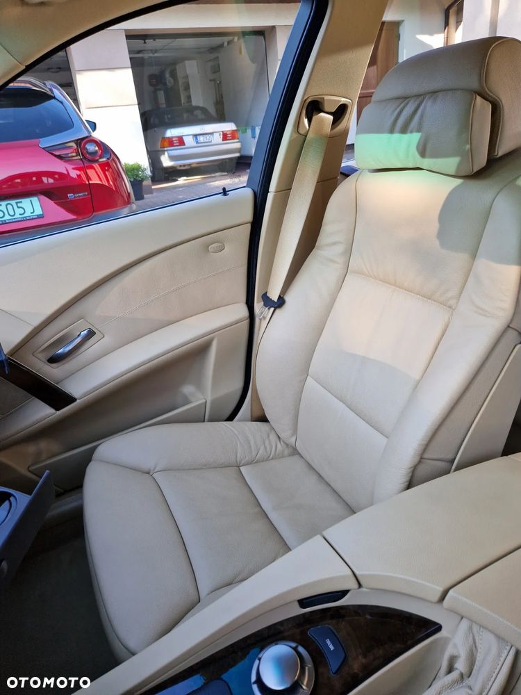 BMW Seria 5 530i - 8