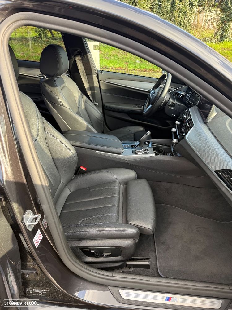 BMW 530 e iPerformance Pack M - 24