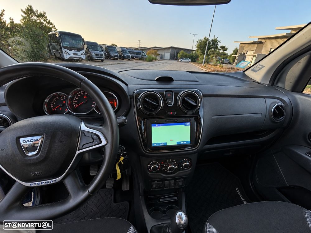 Dacia Lodgy 1.5 Blue dCi Stepway 7L - 5