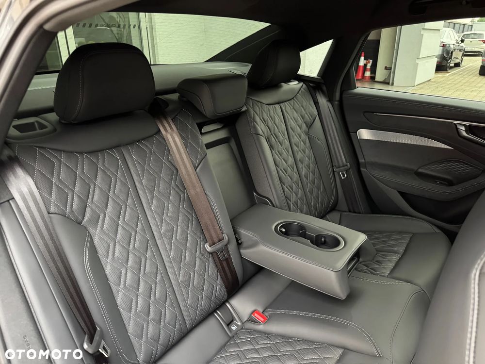 Audi A6 Limousine e-Hybrid Quattro S tronic - 37