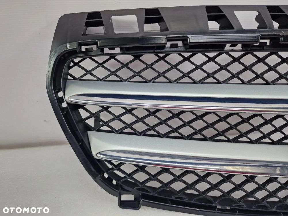 MERCEDES W176 A-KLASSA 12- CHROM / ATRAPA / GRILL PRZEDNI PRZÓD , NR A1768880260 , NR AUKCJI GL264 - 2