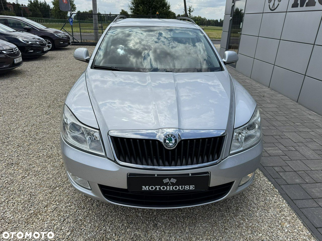 Skoda Octavia 1.6 Ambition - 4