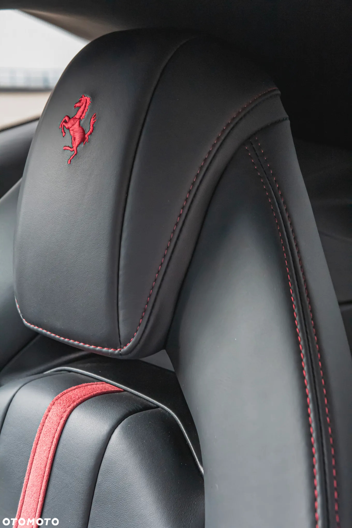 Ferrari 812 Superfast - 38