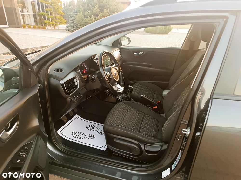 Kia Stonic - 11