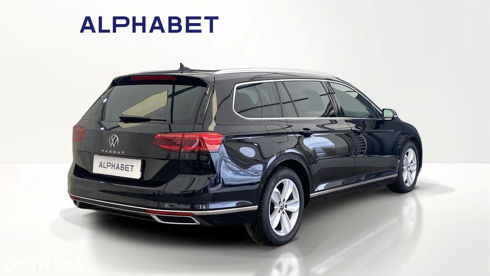 Volkswagen Passat - 5