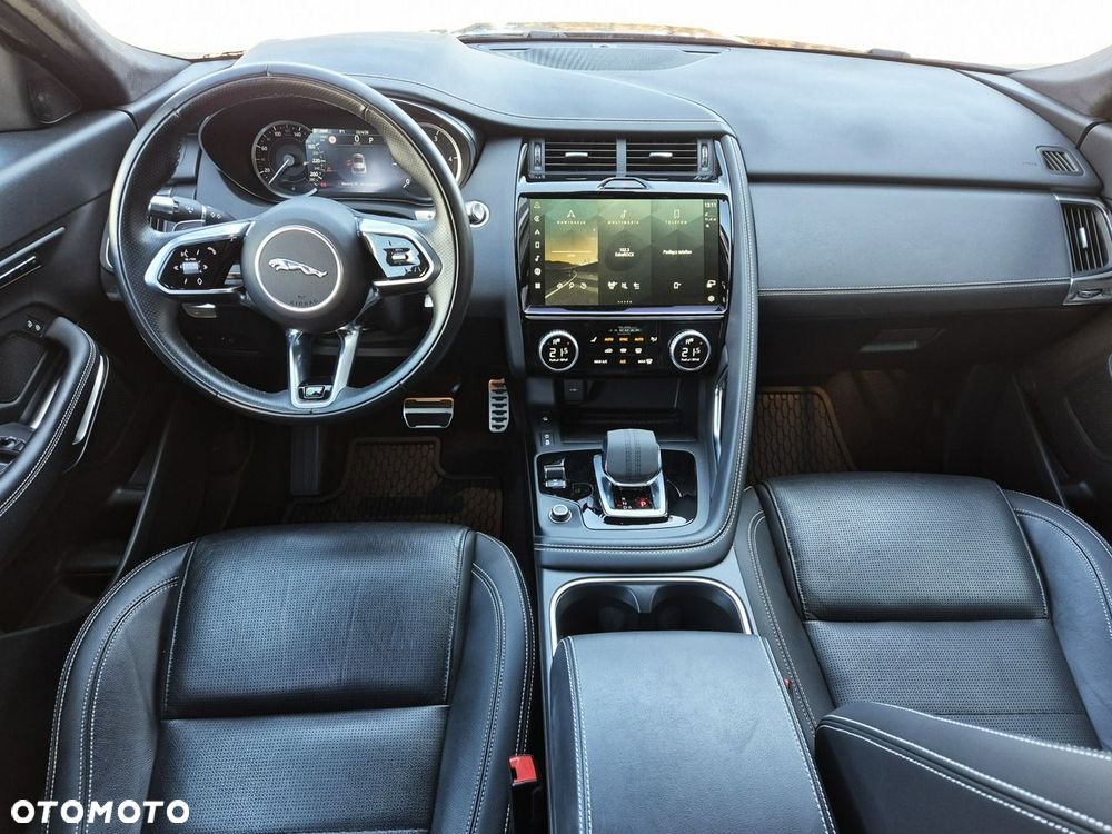 Jaguar E-Pace - 25