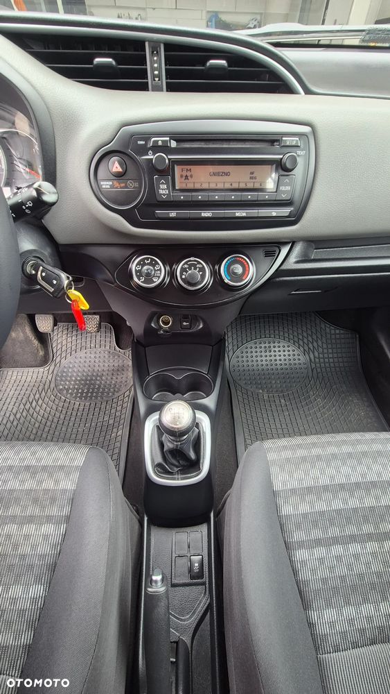 Toyota Yaris - 9