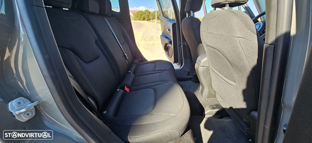 Jeep Renegade 1.6 MJD Limited - 22