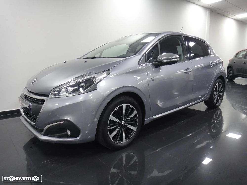 Peugeot 208 PureTech 110 Stop & Start Tech Edition - 1