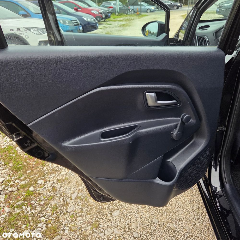 Kia Rio 1.2 Edition 7 - 14