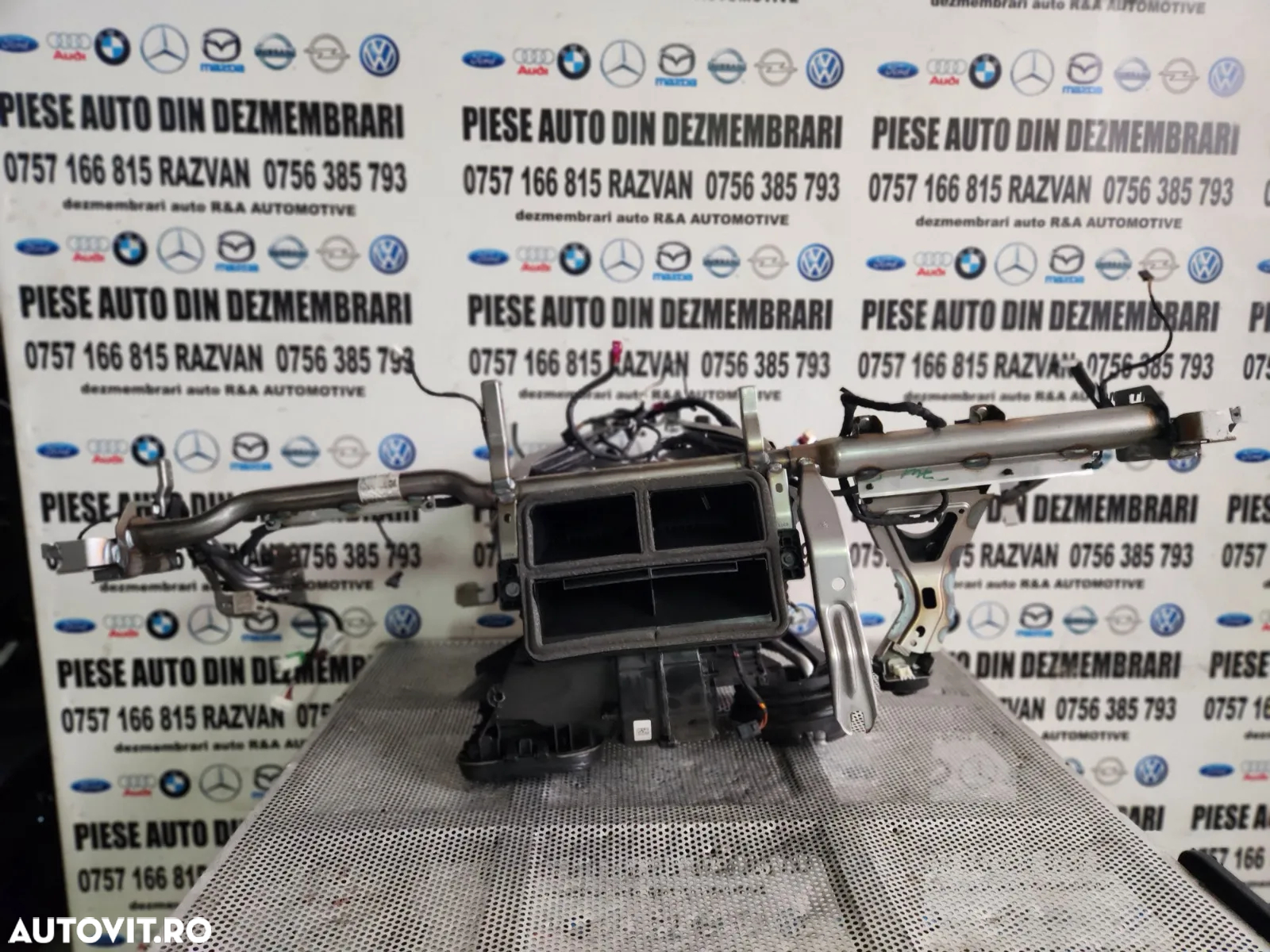 Tulumba Carcasa Aeroterma Armatura Traversa Bord Bmw F40 F41 Volan Stanga Dezmembrez Bmw F40 M Pake - 4