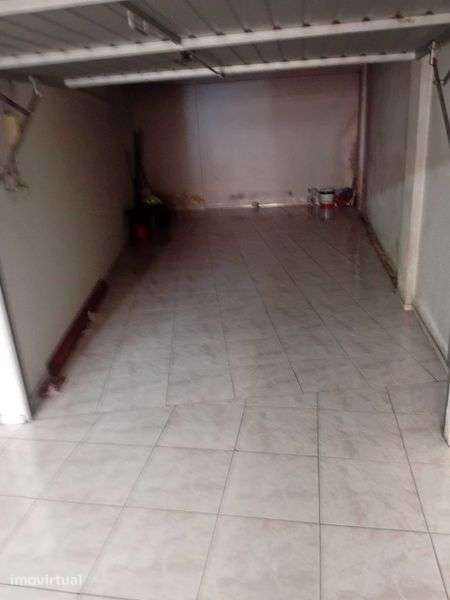 Venda de garagem ( Box Individual) - Queluz Belas - Grande imagem: 4/8