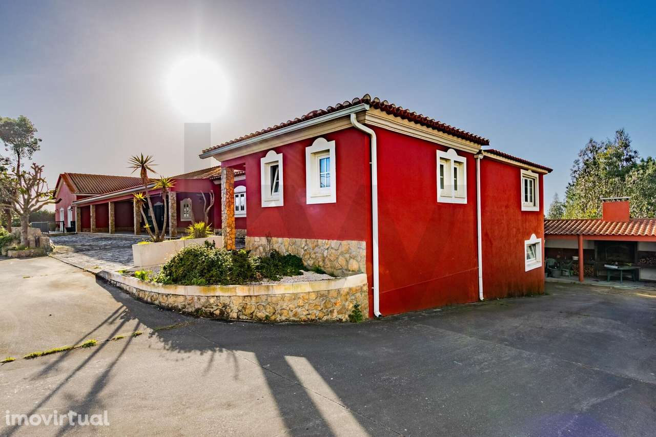 Espaço de Eventos em Torres Vedras com Projeto para 5 Moradias ou Res - Grande imagem: 2/51