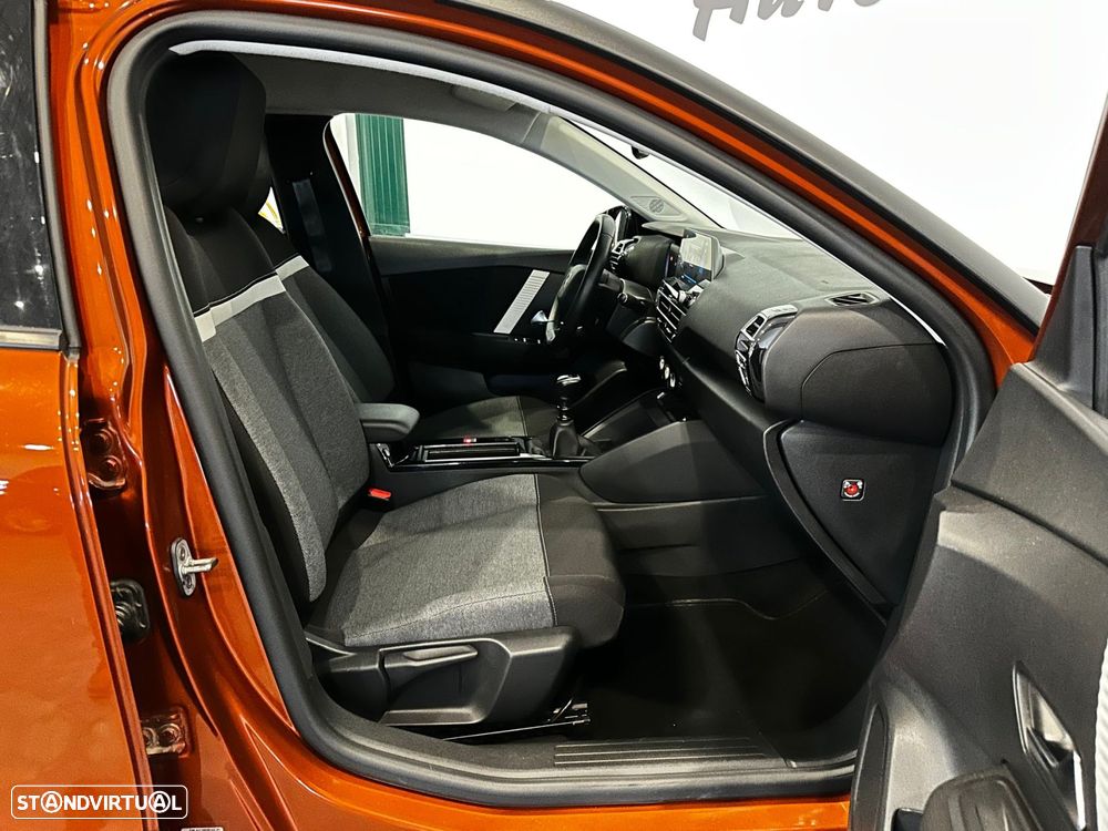 Citroën C4 1.2 PureTech Feel - 28