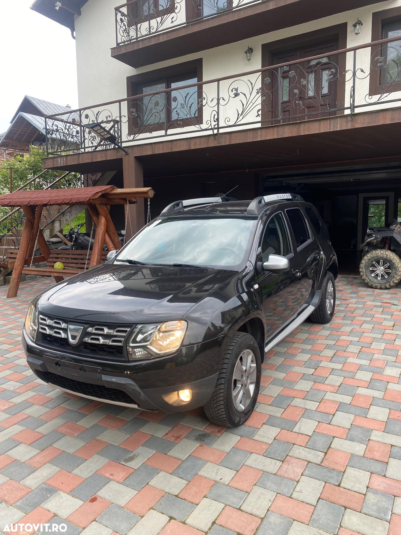 Dacia Duster 1.5 dCi 4x2 Laureate - 3