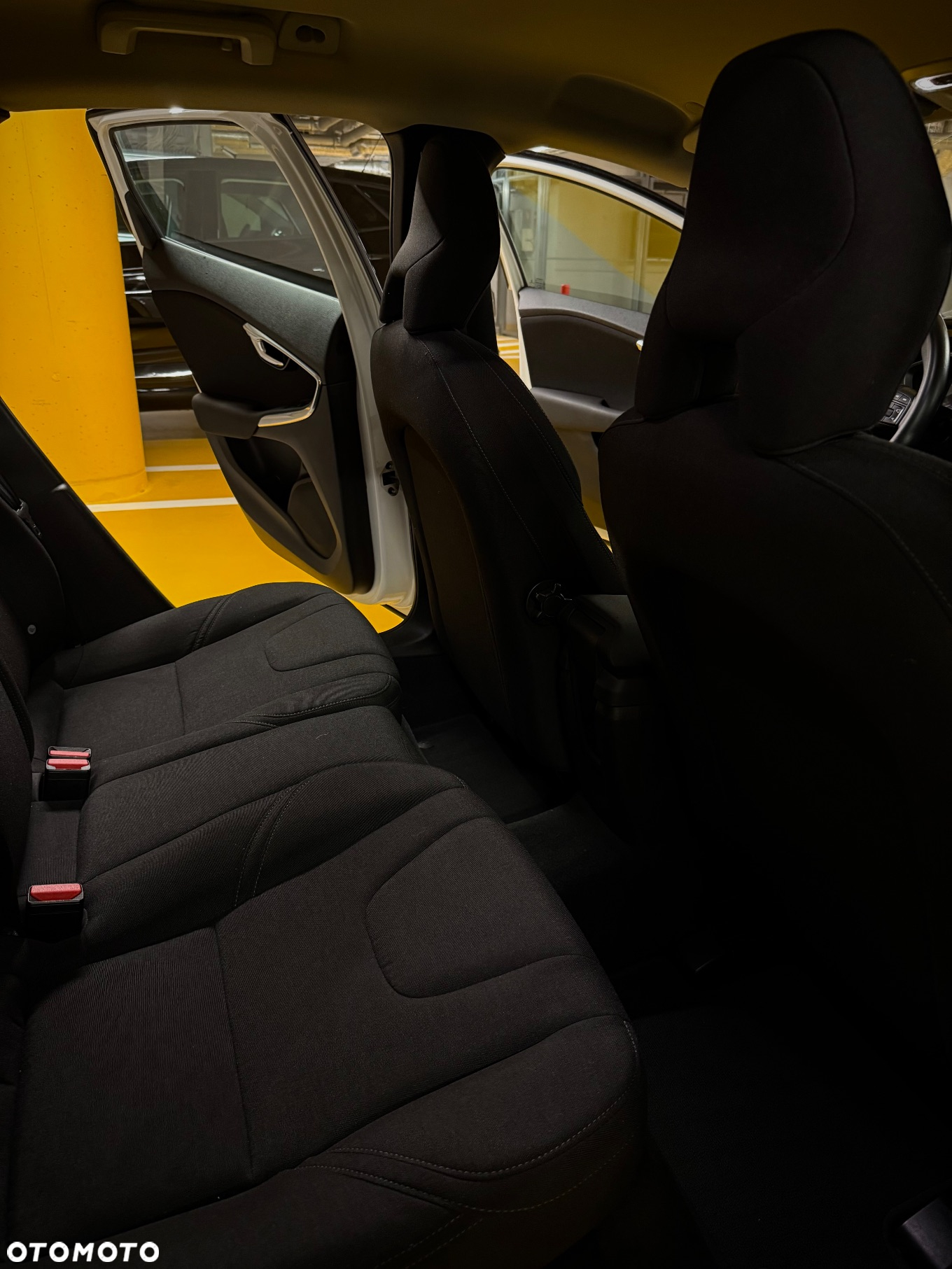 Volvo V40 T3 Drive-E Kinetic - 26