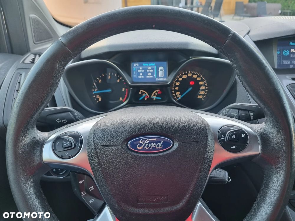 Ford Tourneo Connect Grand - 12