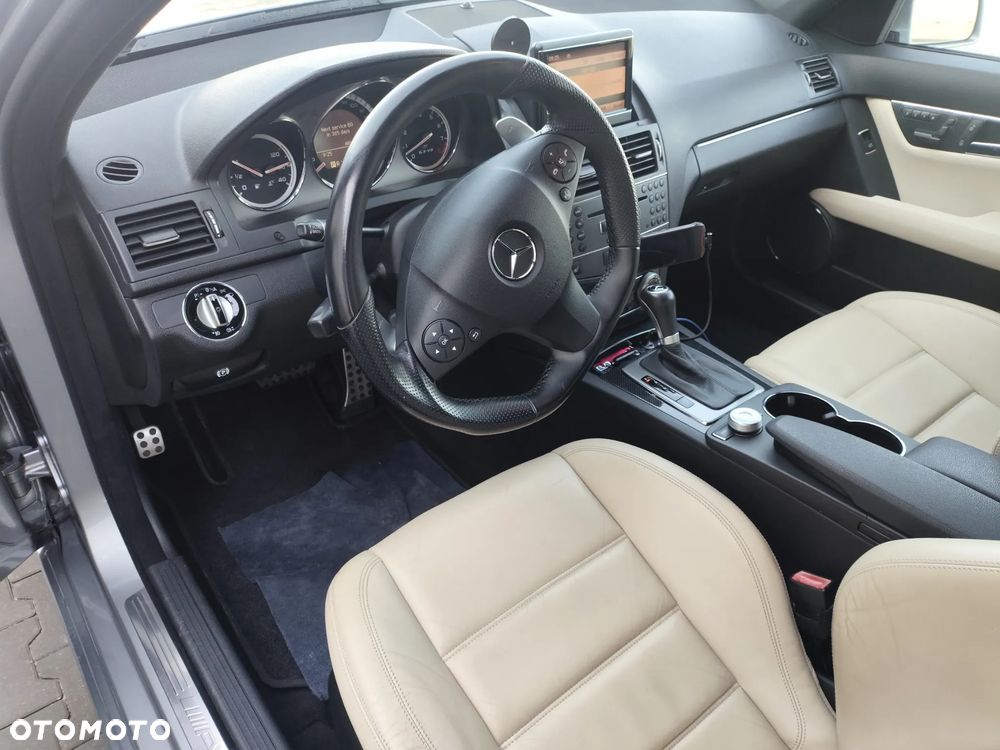 Mercedes-Benz C-Class 2009 photo 5