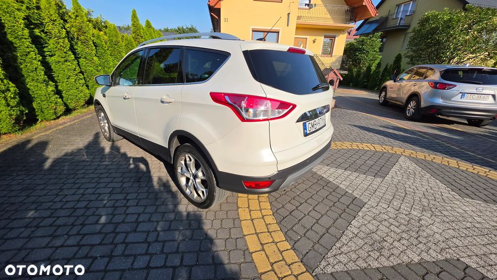 Ford Escape 2.0 EcoBoost AWD Titanium - 8