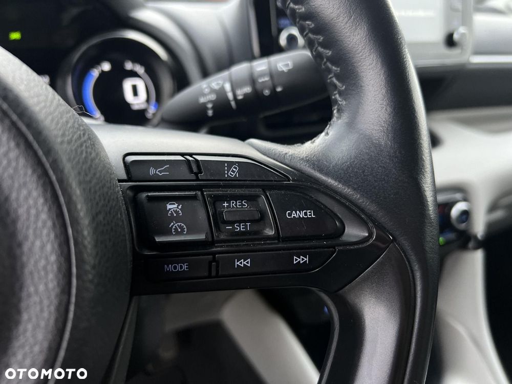 Toyota Yaris 1.5 Executive - 26