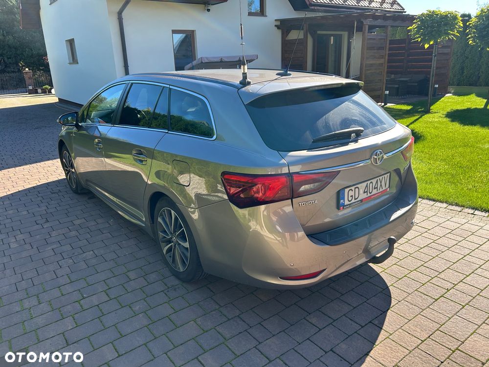 Toyota Avensis 1.8 Prestige - 17
