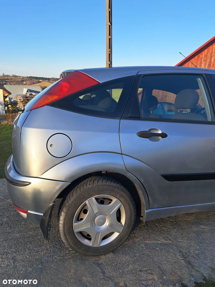 Ford Focus 1.4 Comfort - 8