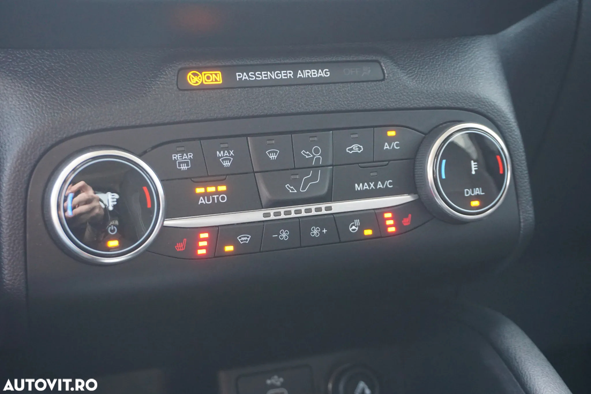 Ford Kuga - 9