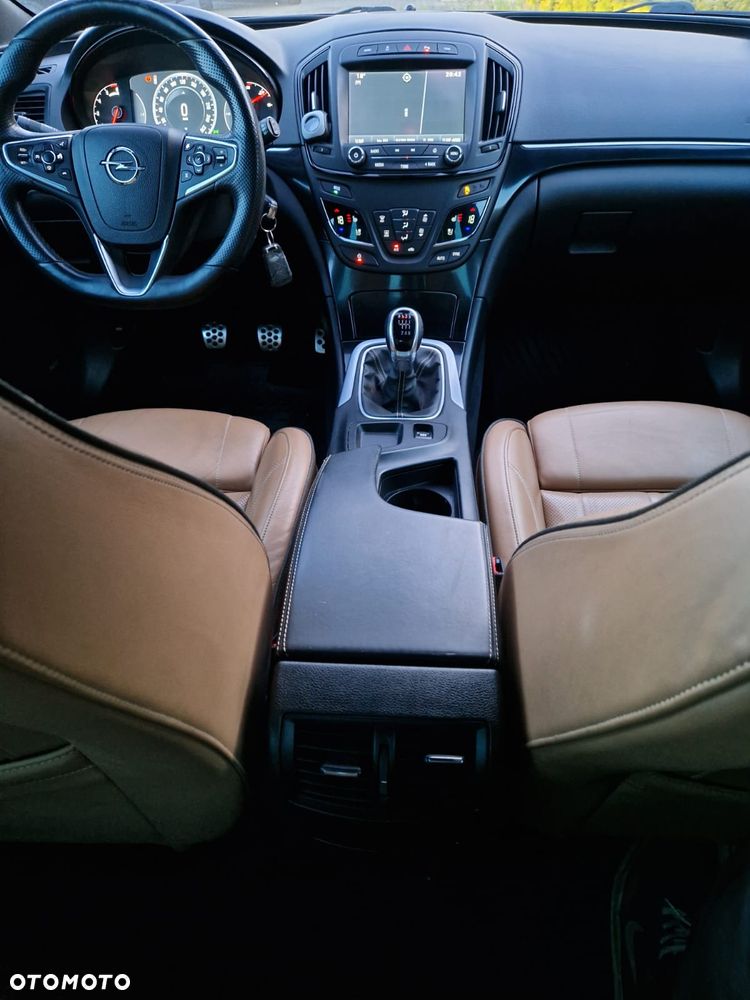 Opel Insignia - 28