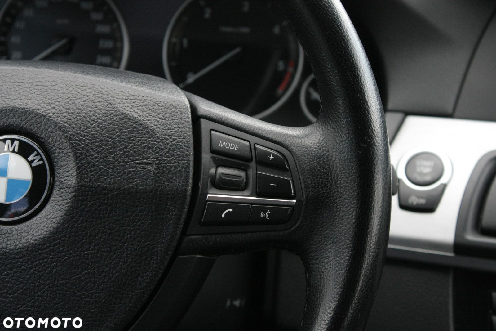 BMW Seria 5 520d - 29
