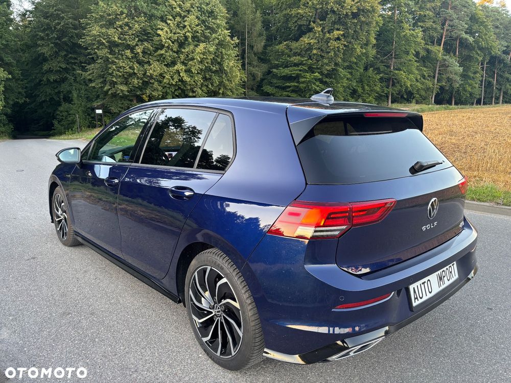 Volkswagen Golf 1.5 eTSI OPF DSG R-Line - 10