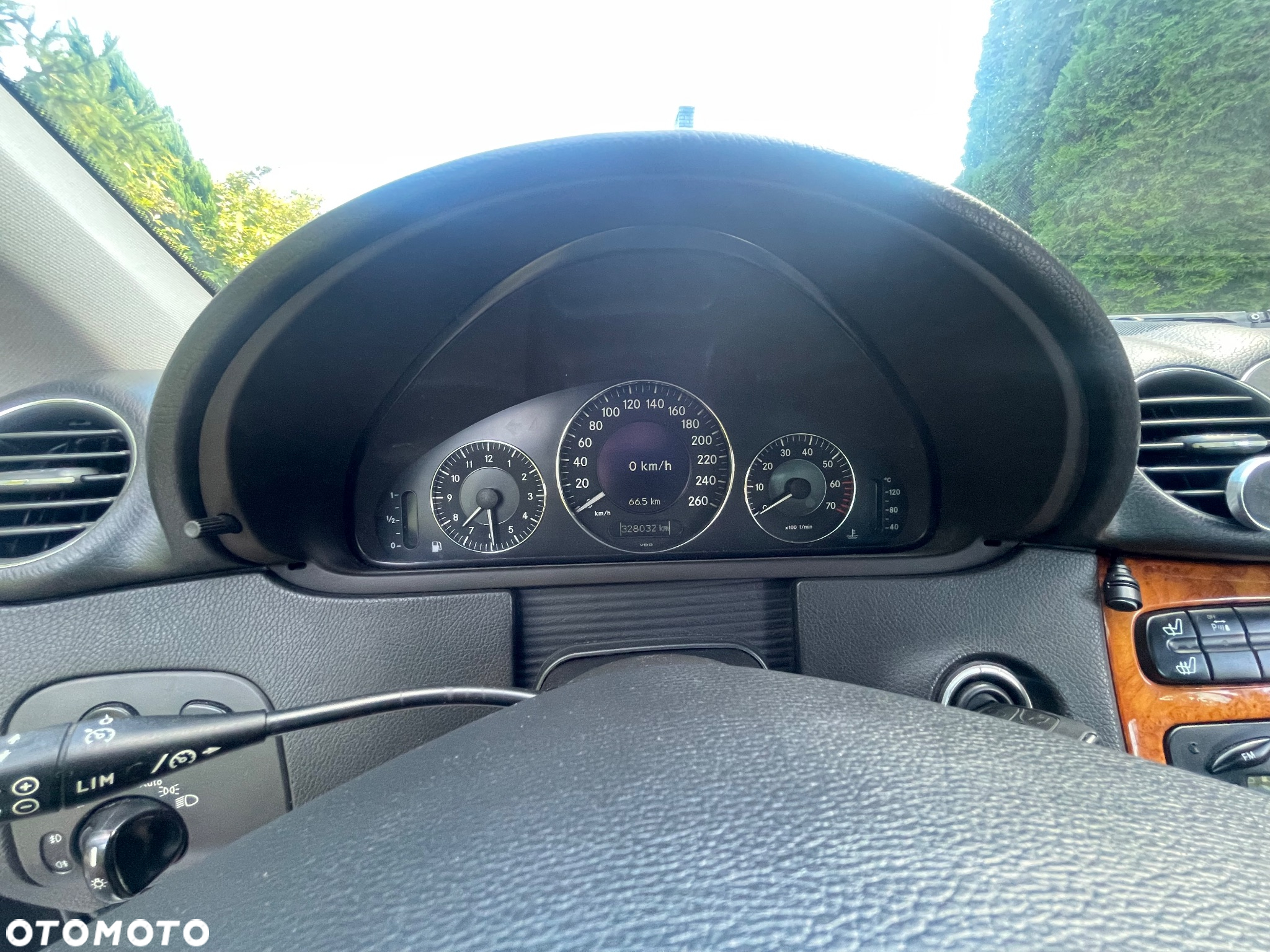 Mercedes-Benz CLK - 10