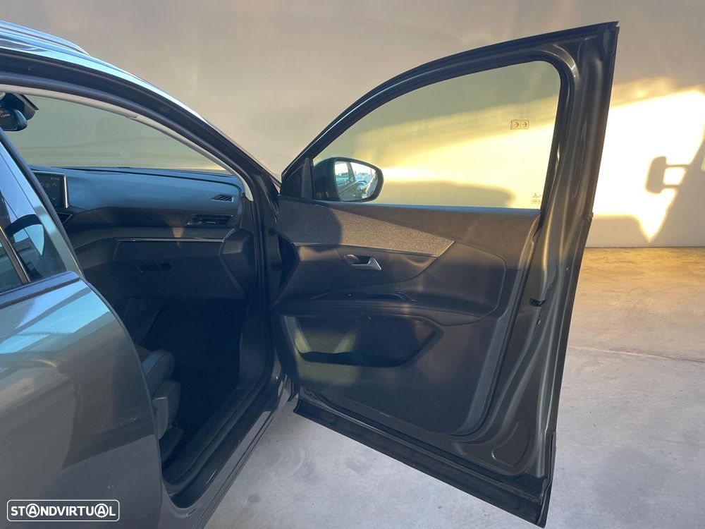 Peugeot 5008 BlueHDI 120 EAT6 Allure - 25