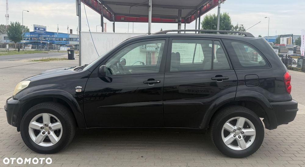 Toyota RAV4 D-4D 4x4 - 5