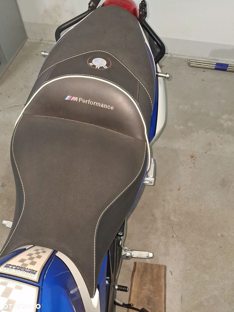 BMW K - 19