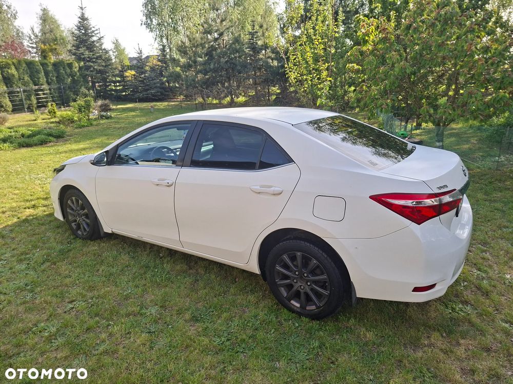 Toyota Corolla - 3