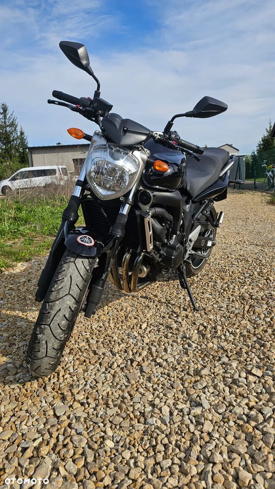 Yamaha FZ6 - 8