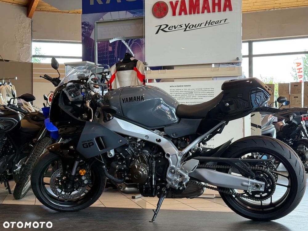 Yamaha XSR - 3