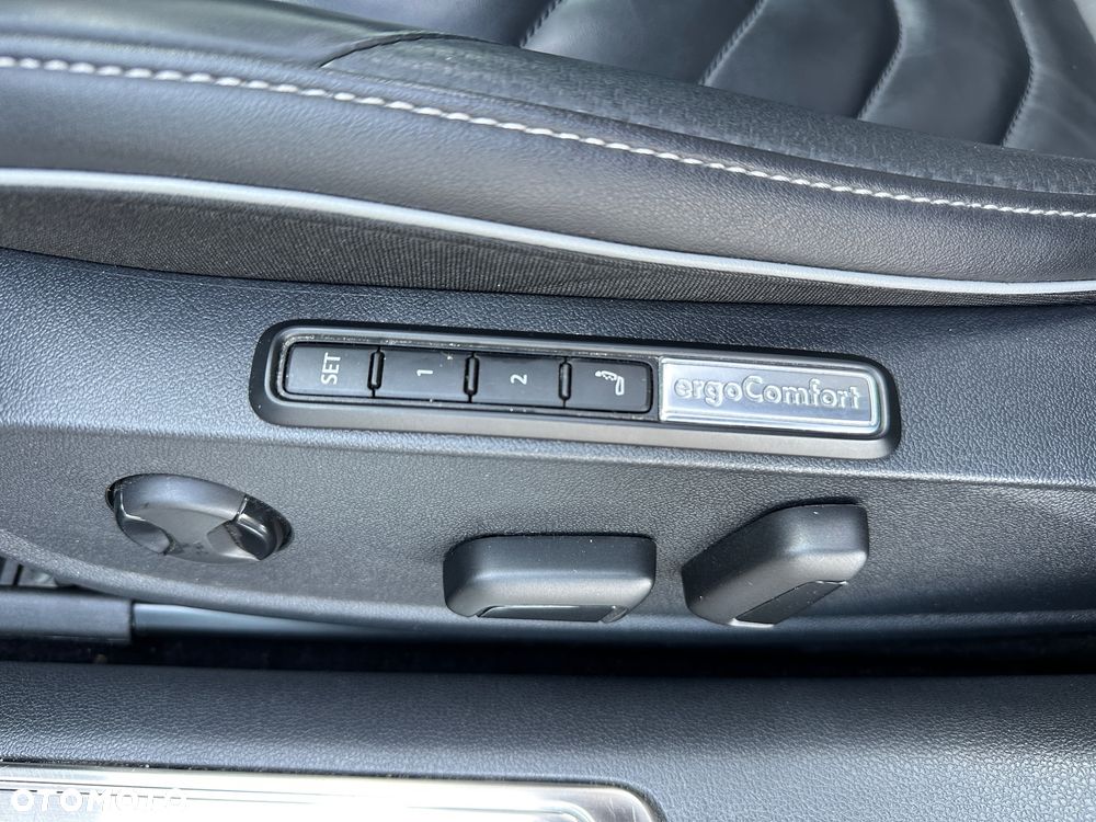 Volkswagen Arteon 2.0 TDI SCR 4Motion DSG R-Line - 16